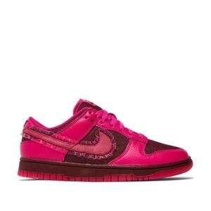Nike Dunk Low Valentine’s day 2022